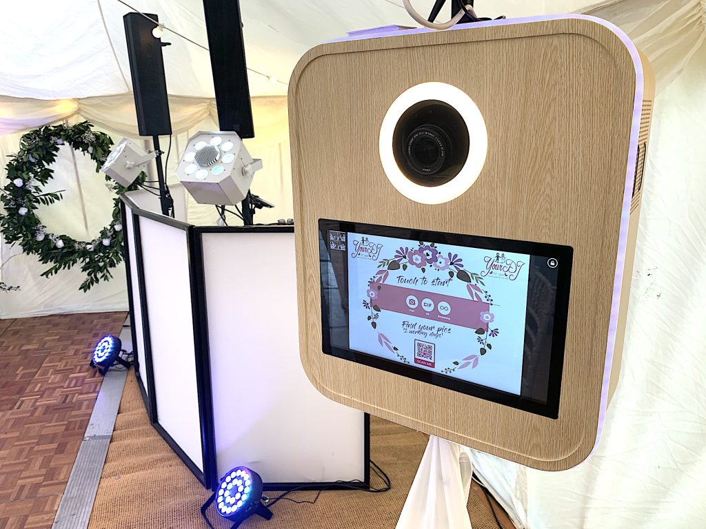 kiosk photobooth your dj