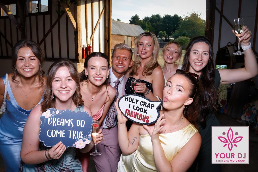 wedding-photobooth-hampshire-home-farm-barn