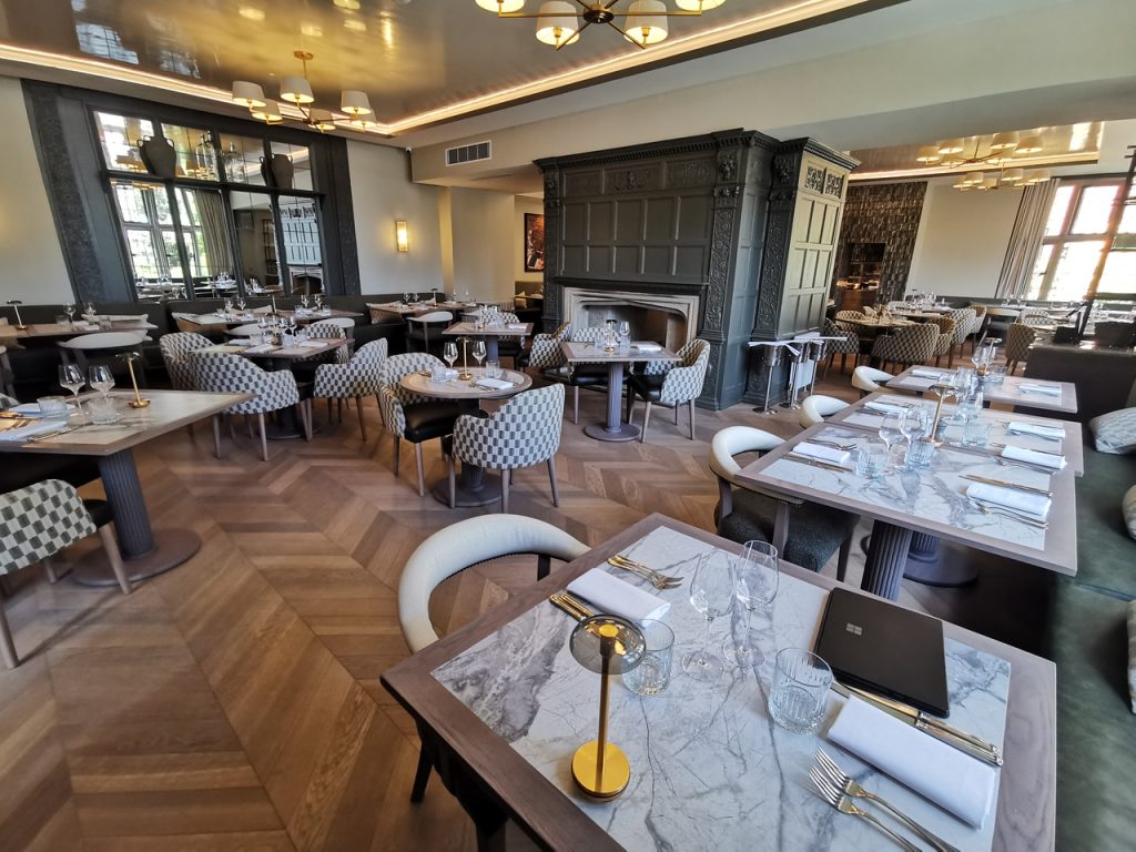 NICI-LYMINGTON-HOTEL-RESTAURANT-DJ
